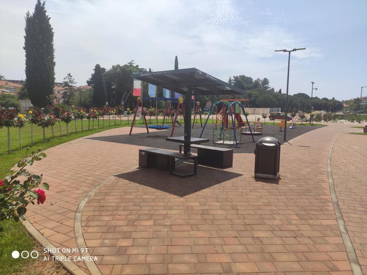 Dolce Vita City Center Umag Exterior foto